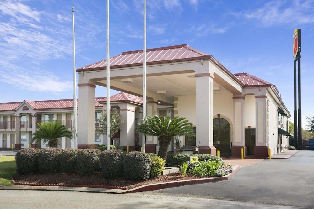 Staywell Suites photo 1