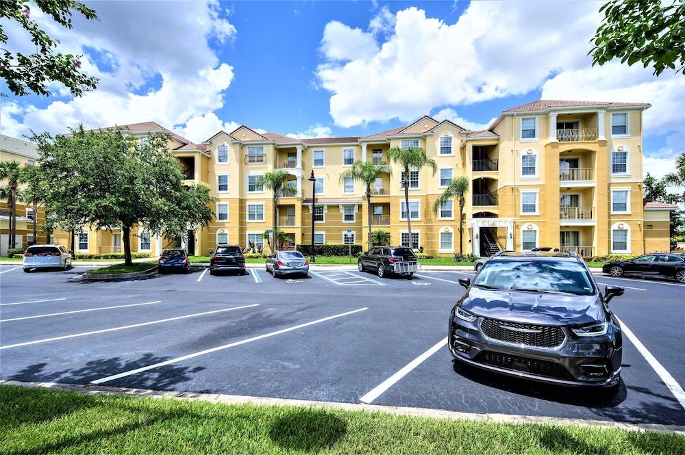 Vista Cay Resort by Millenium at Universal Blvd photo 72
