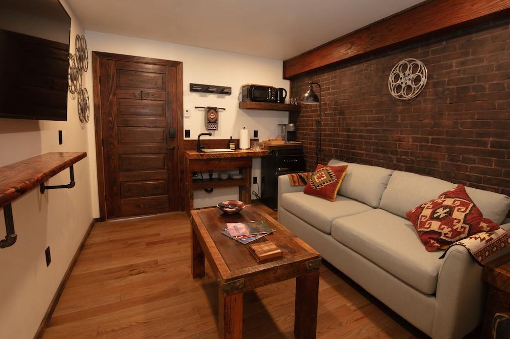 The Frenchman Suites photo 22