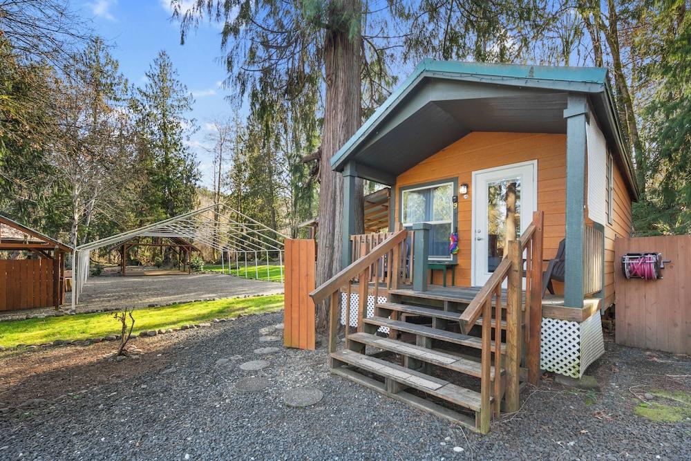 Robinhood Village Resort photo 82