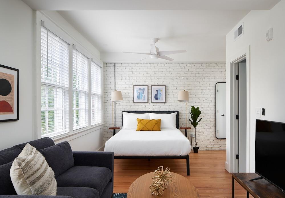 Kasa Studio Revival Atlanta photo 50
