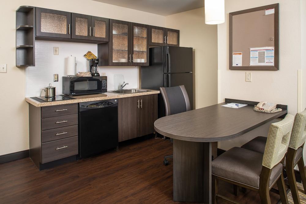 Candlewood Suites Bellevue by IHG photo 17