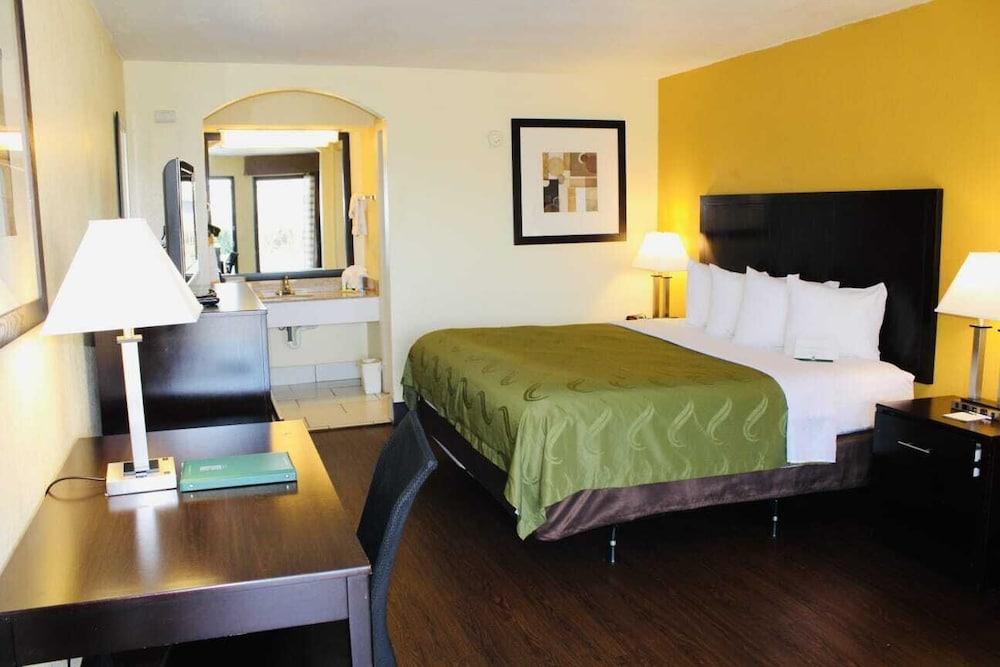 Quality Inn Indianola photo 13