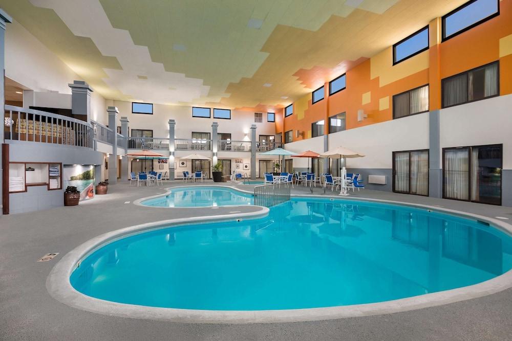 Revel Hotel Minot, SureStay Collection by Best Western photo 41