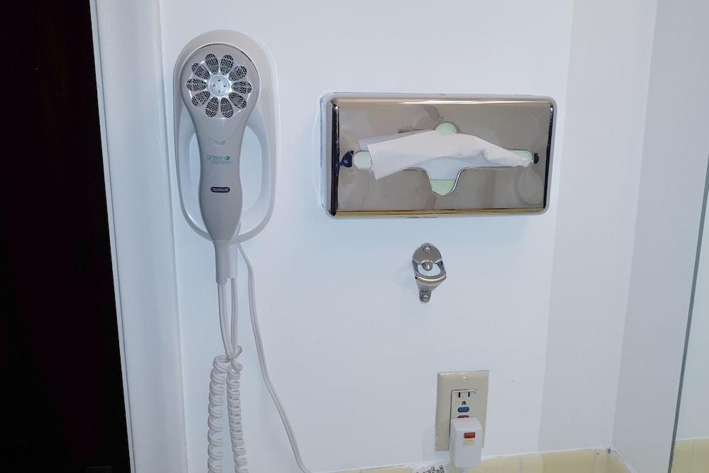 Iron Horse Inn photo 25