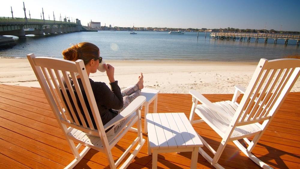 Edgewater Inn photo 18