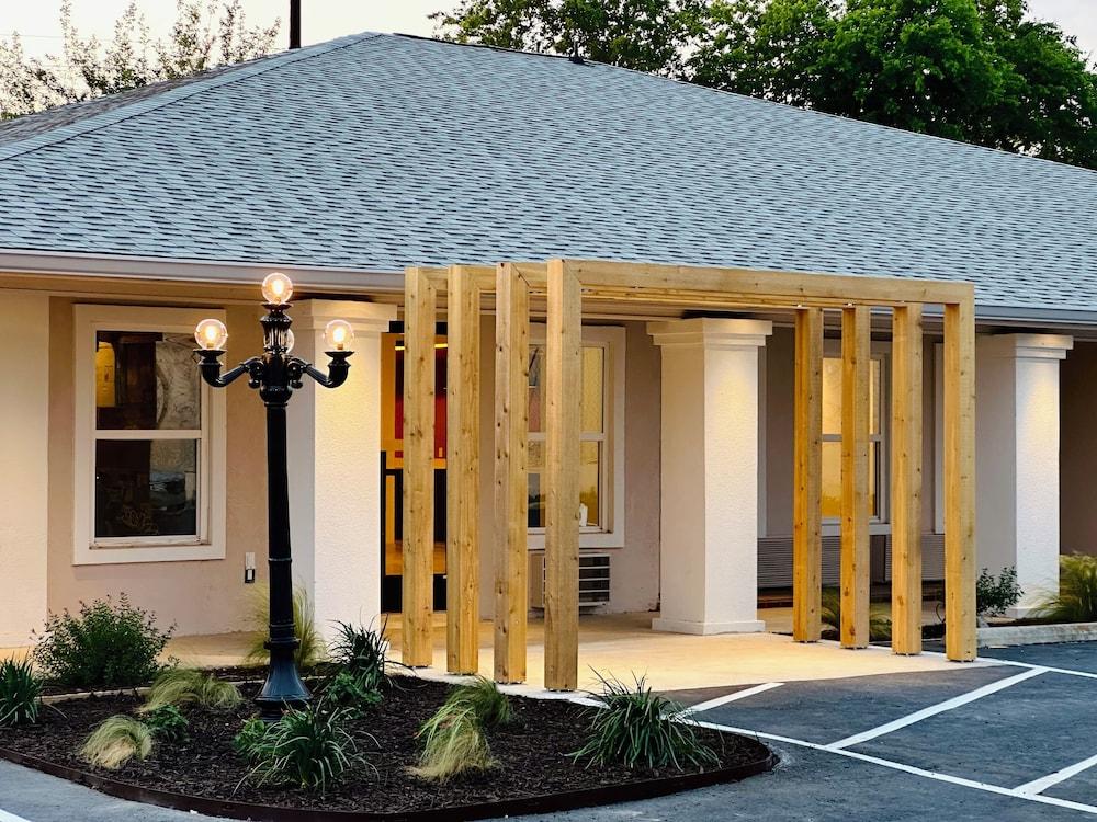 The Depot Hotel photo 16