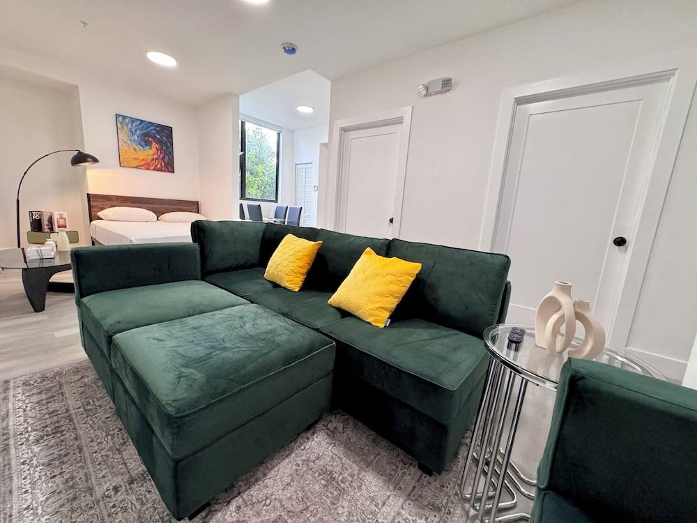 Metro Park Hotel photo 48