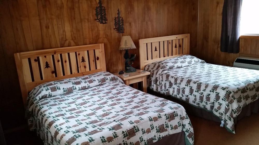 Sunshine Motel and Cabins photo 31