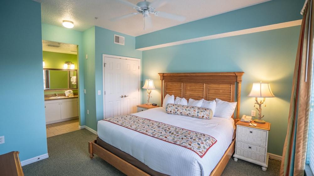 Barefoot Suites photo 9