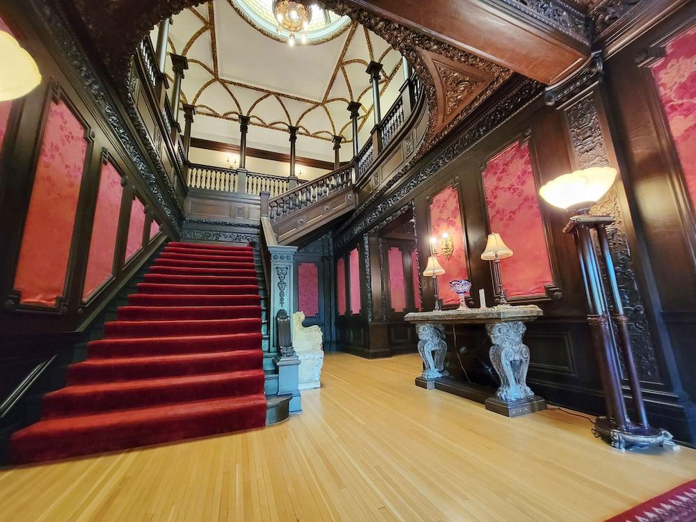 Historic Cotton Mansion Duluth Boutique Hotel photo 2