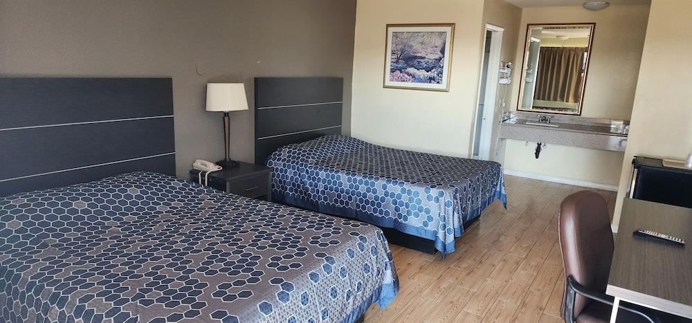 Mayfair Inn Ontario Airport photo 3