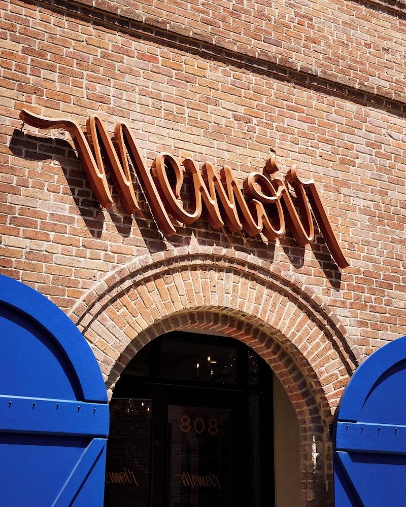 Memoir Warehouse District photo 22