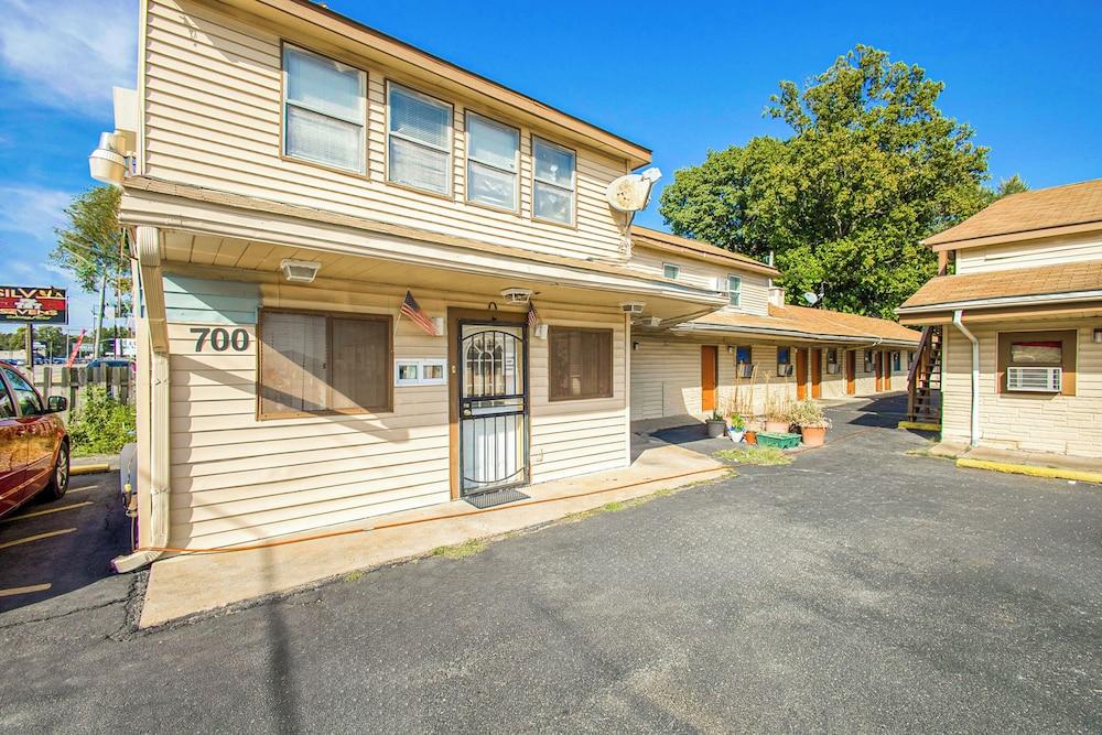 Hotel O Best Rest Inn Springfield US 36 photo 1