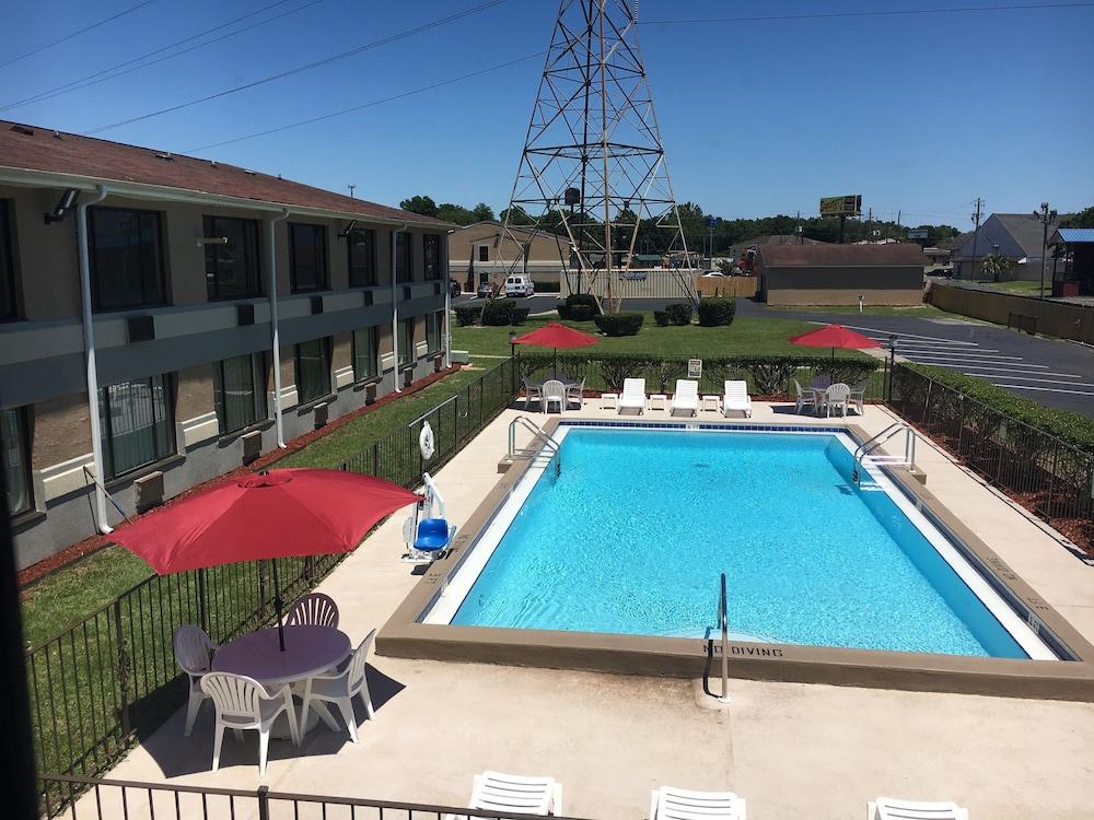 Quality Inn Pensacola North photo 17