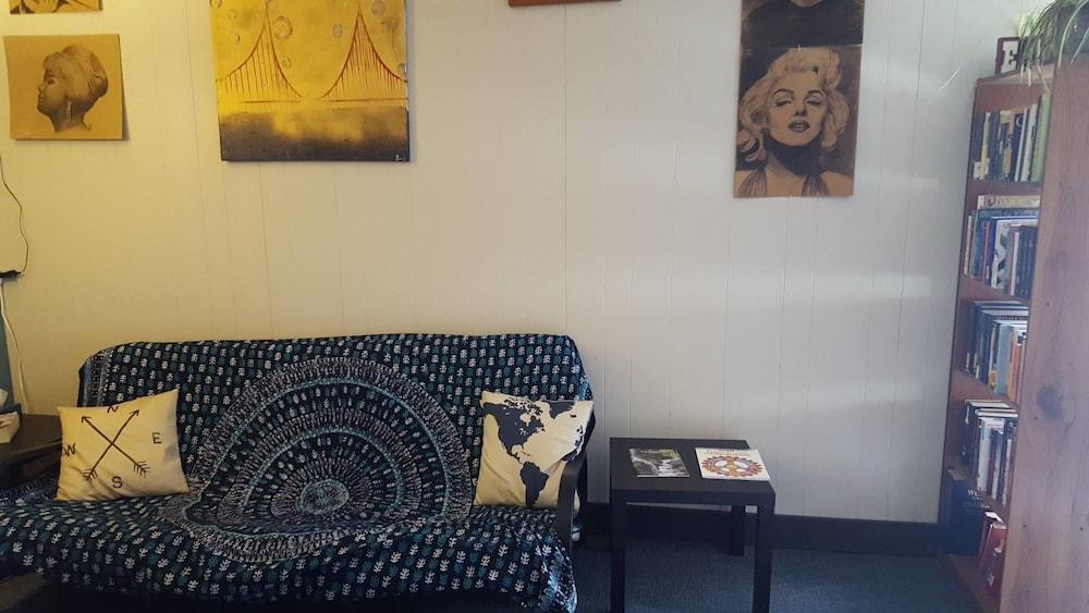 The Local Hostel photo 11