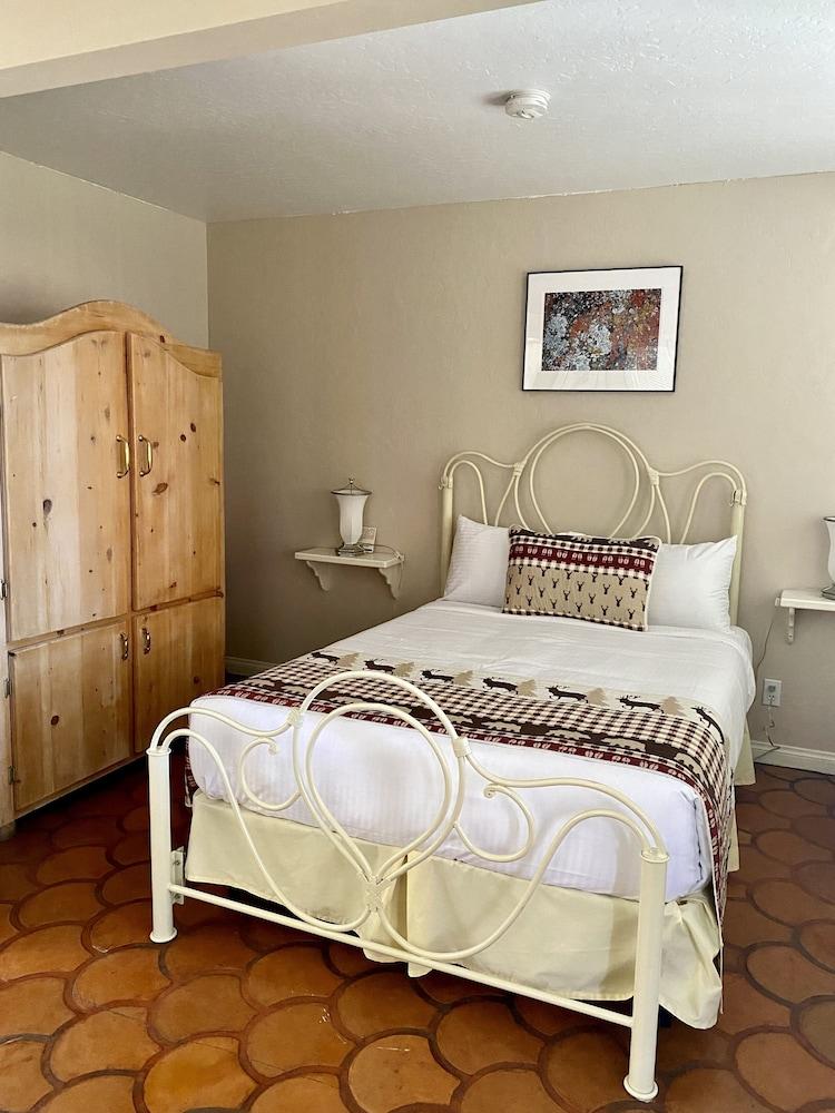 Tioga Lodge At Mono Lake photo 61
