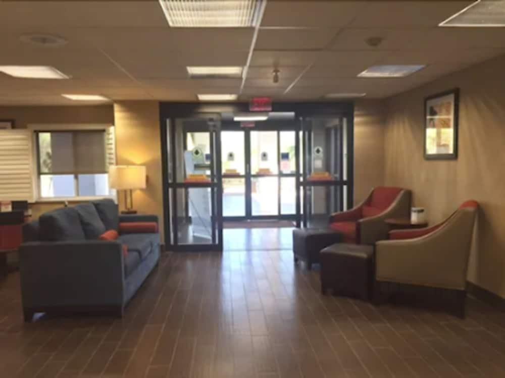 Comfort Inn Tucson Central photo 46