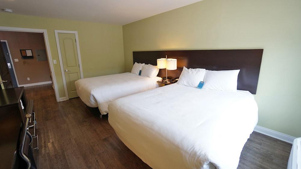 The Hotel Sync photo 62