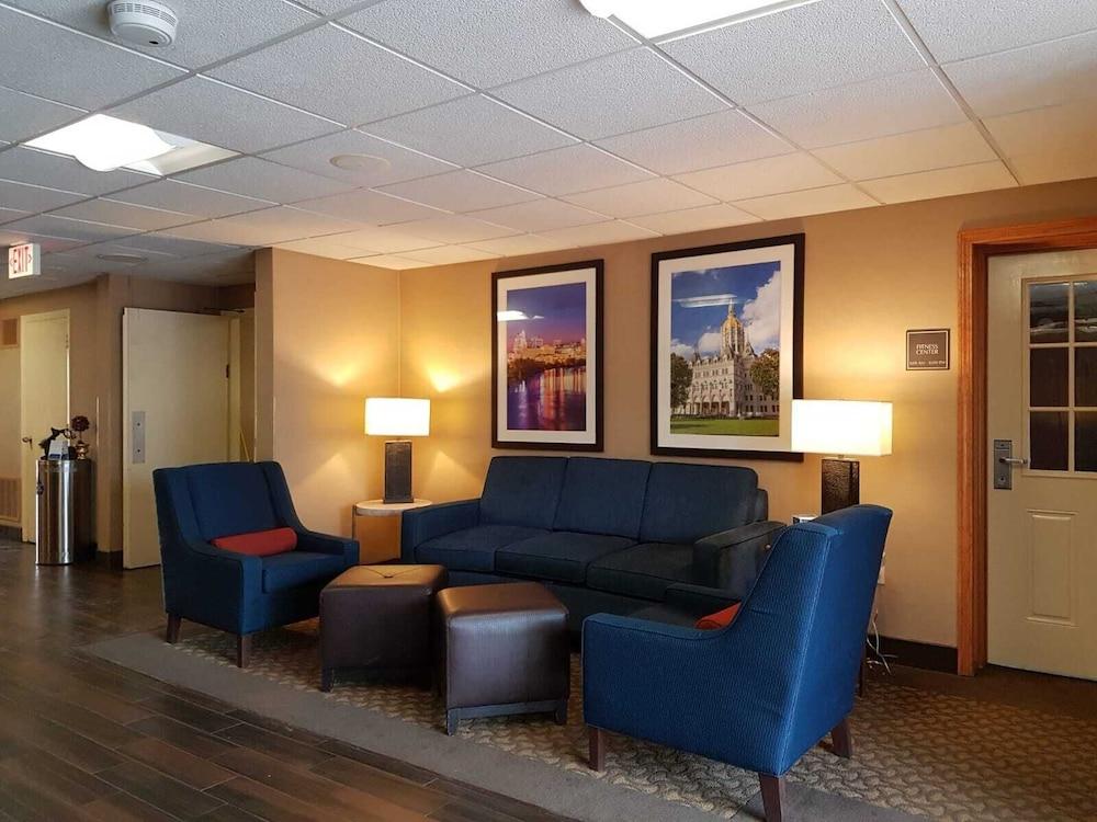 Comfort Inn Wethersfield - Hartford photo 3