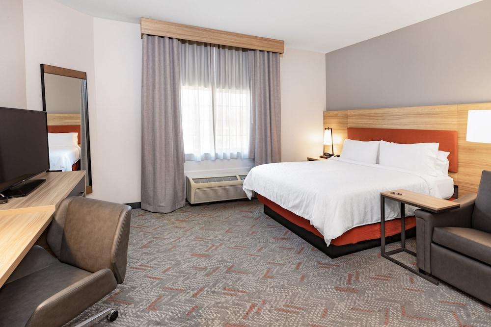 Candlewood Suites Mount Pleasant by IHG photo 8
