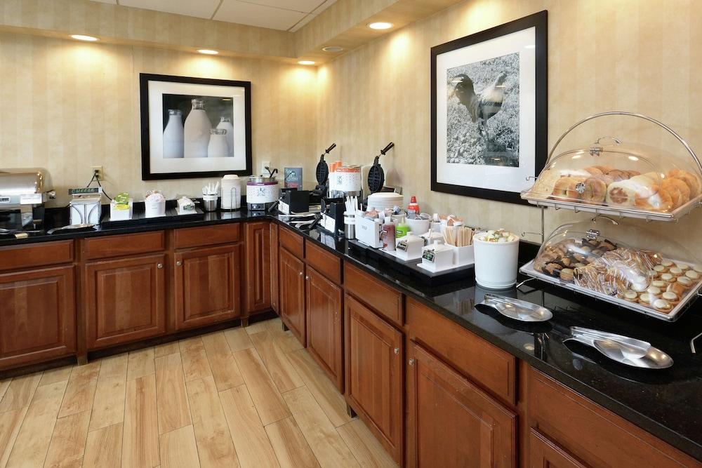 Hampton Inn & Suites Greenville/Spartanburg I-85, SC photo 40
