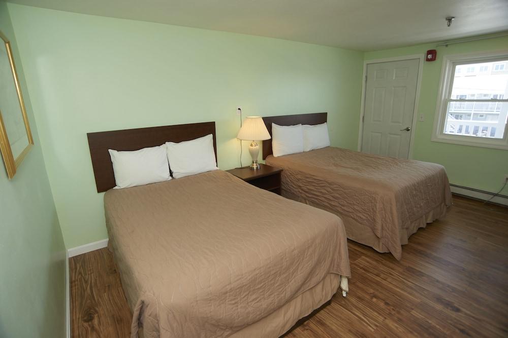 Marguerite Motel photo 12
