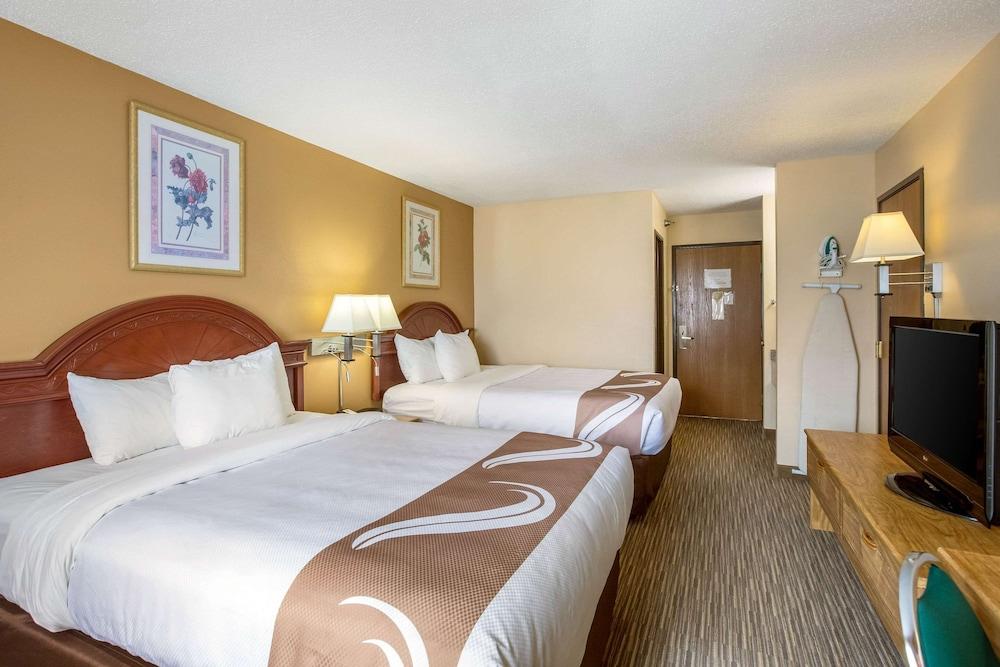 Quality Inn - Storm Lake photo 24