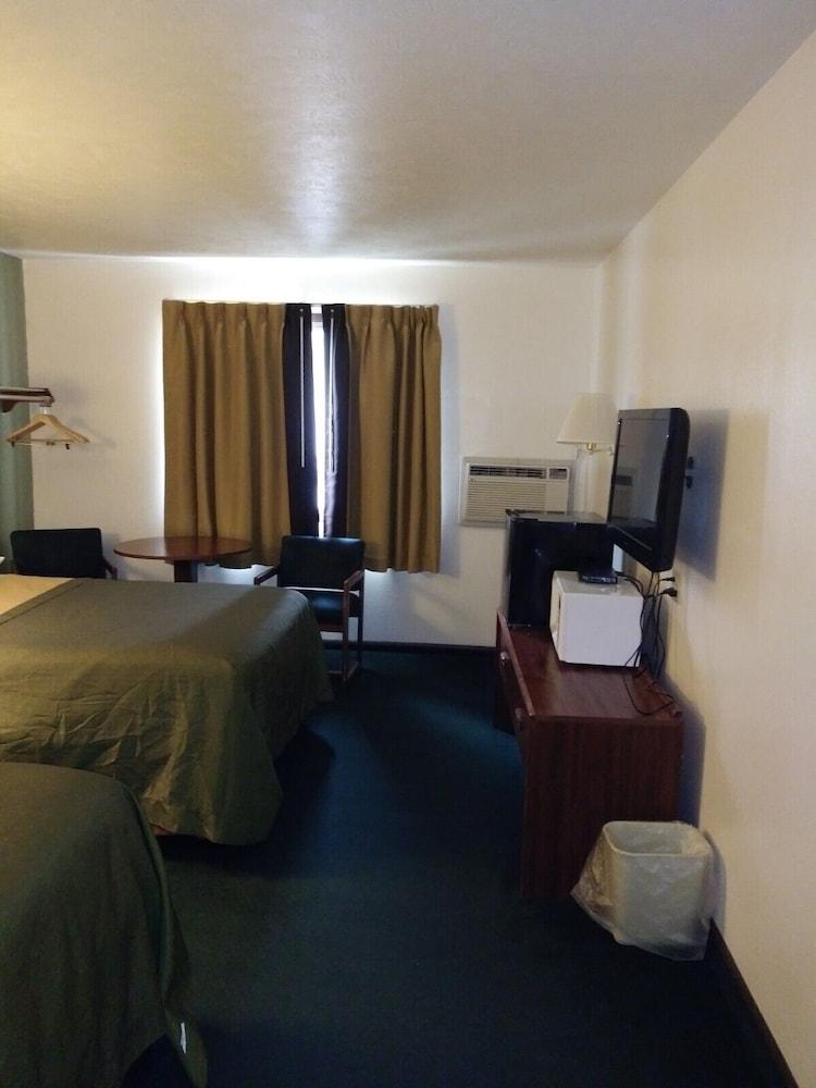 Ainsworth Inn photo 13