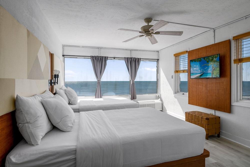 The Beverley Beach House photo 65