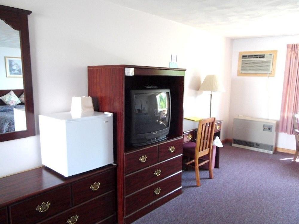 Redclyffe Shore Motor Inn photo 28