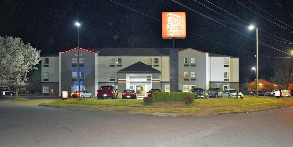 Red Roof Inn & Suites Little Rock photo 61