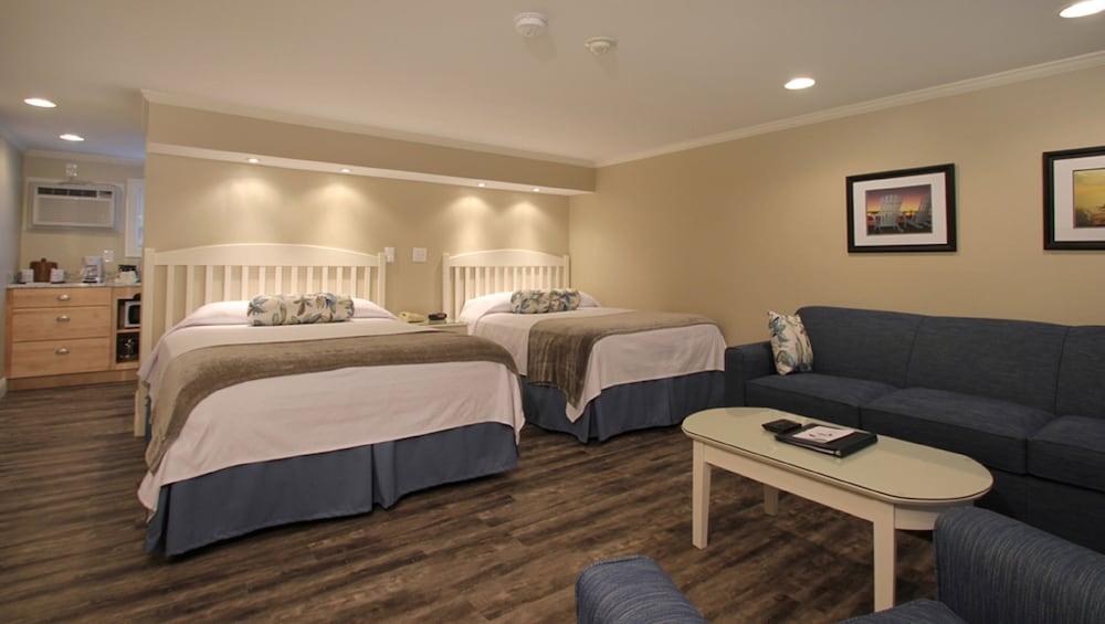 Sea Chambers Motel photo 11