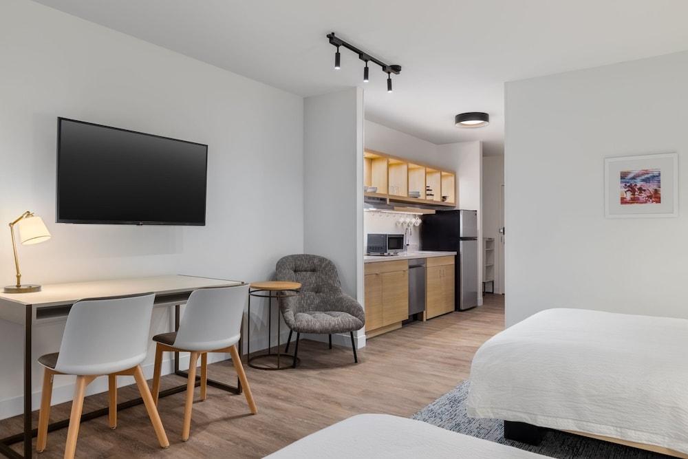 Towneplace Suites By Marriott Geneva photo 15