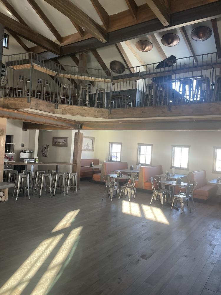 Challis Roadhouse photo 14