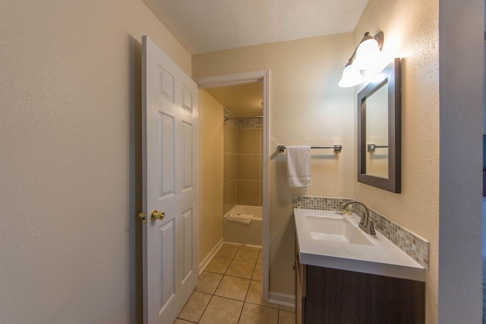 Budget Inn photo 26