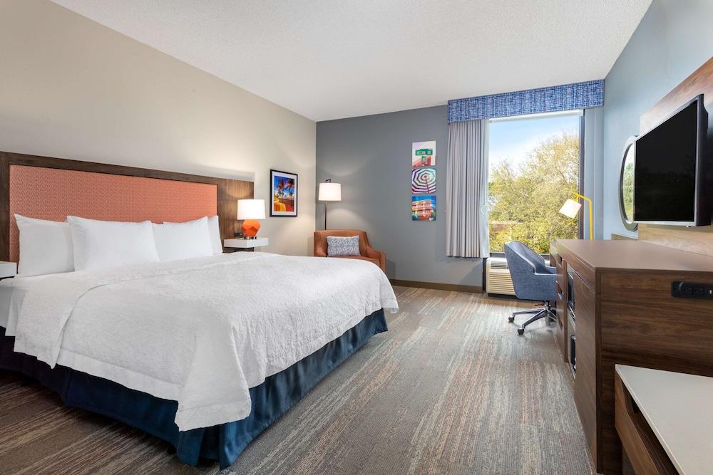 Hampton Inn Ft. Lauderdale-Commercial Blvd. photo 3
