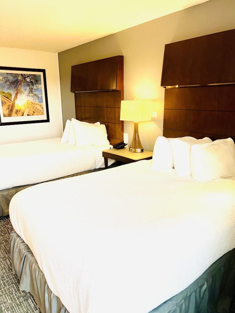 Quality Inn & Suites Caribou photo 25