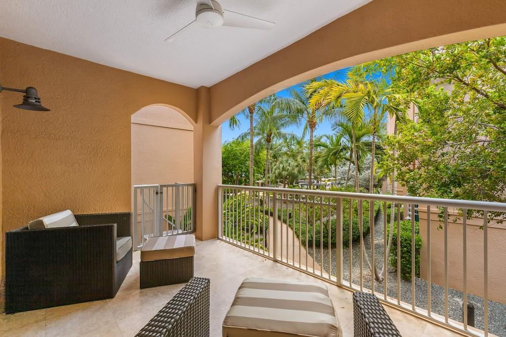 Resort View 2BR Double Suite photo 13
