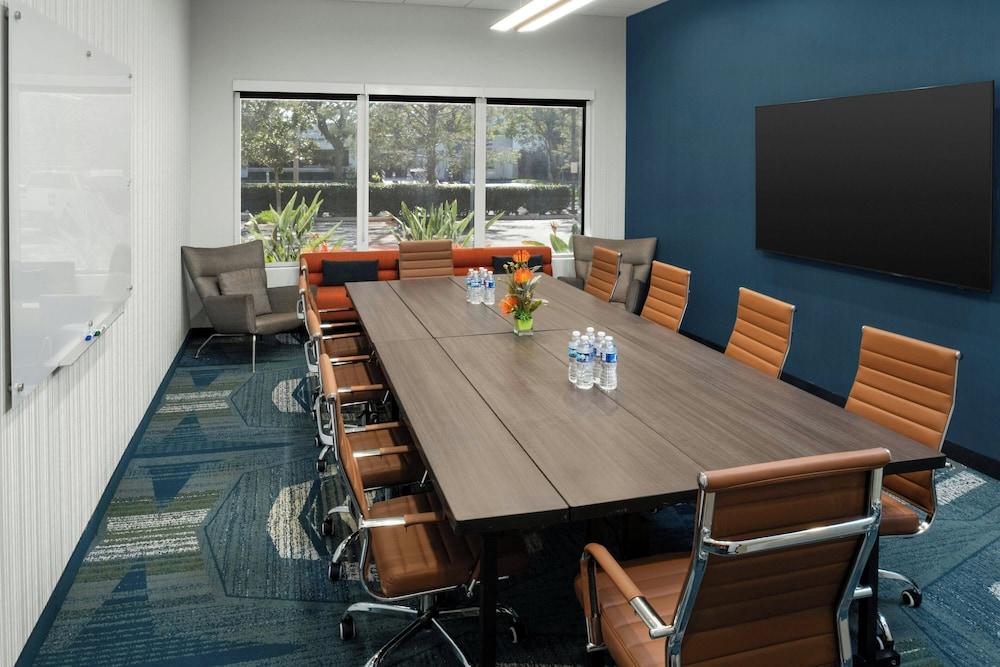 SpringHill Suites Irvine John Wayne Airport/Orange County photo 20