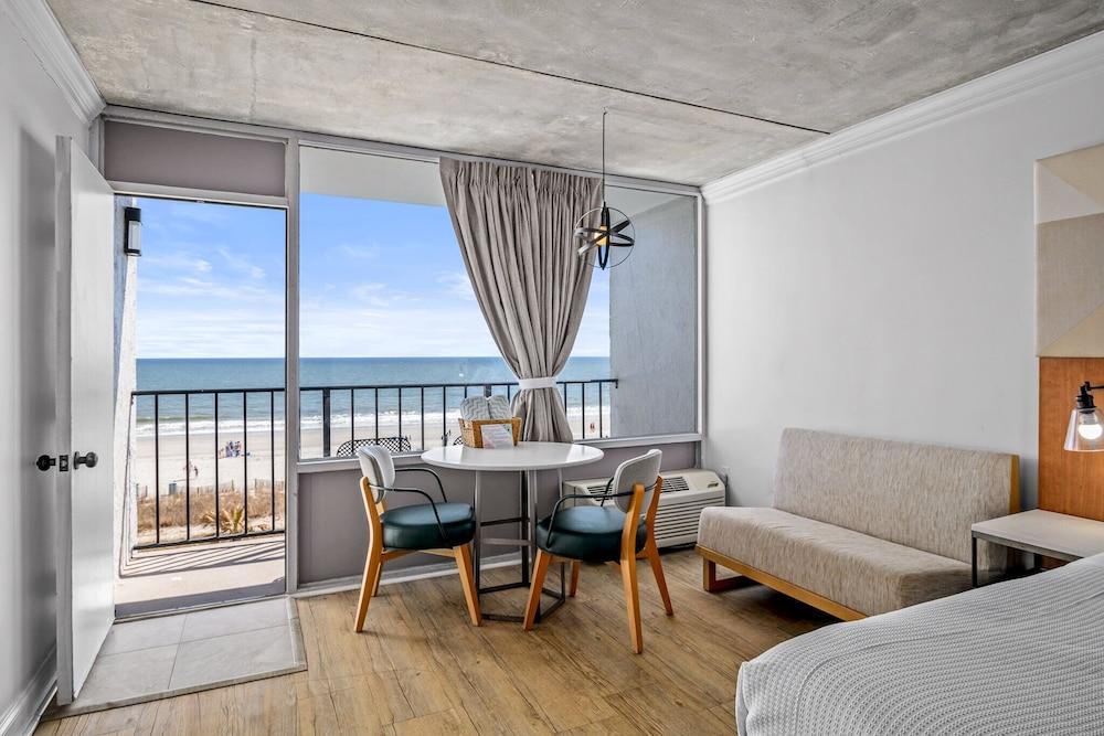 The Beverley Beach House photo 17