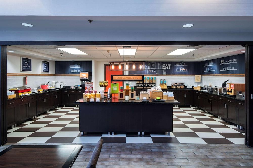 Hampton Inn & Suites Chicago/Lincolnshire photo 49