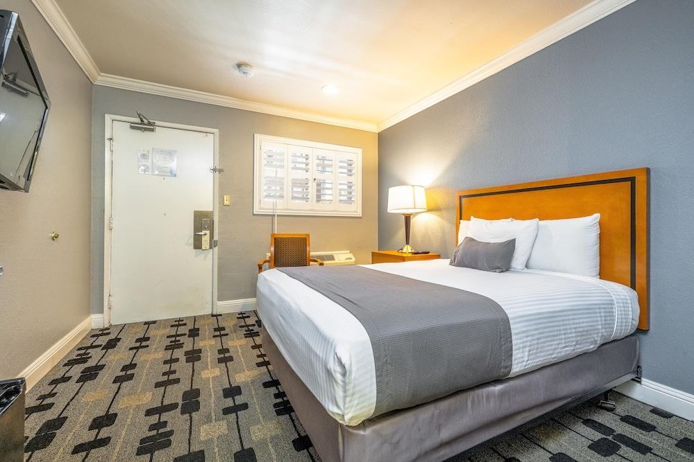 SOMA Park Inn – Civic Center photo 23