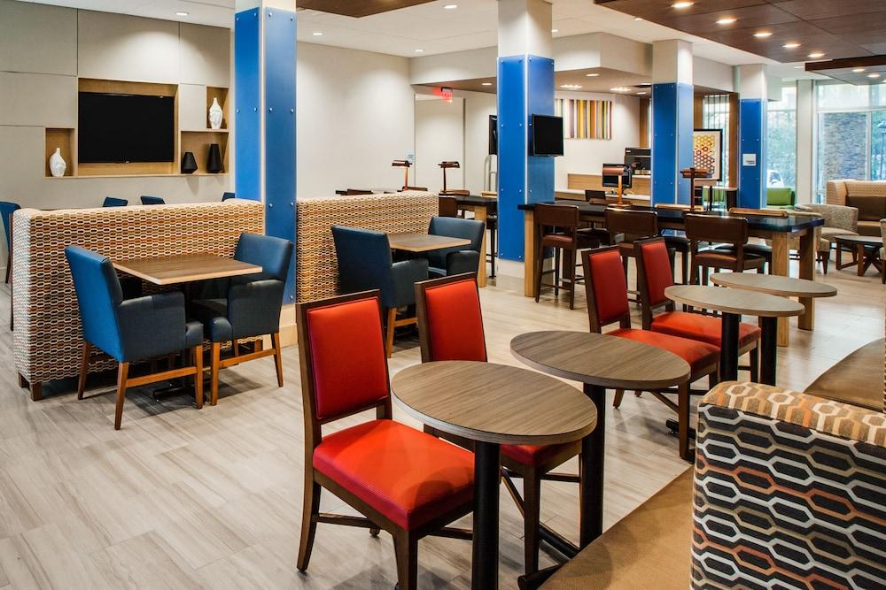 Holiday Inn Express Hotel & Suites Sparta by IHG photo 46
