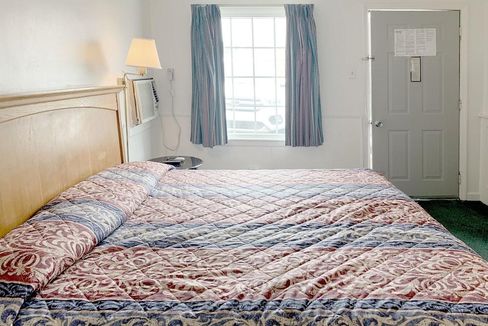 Four Keys Inn photo 22