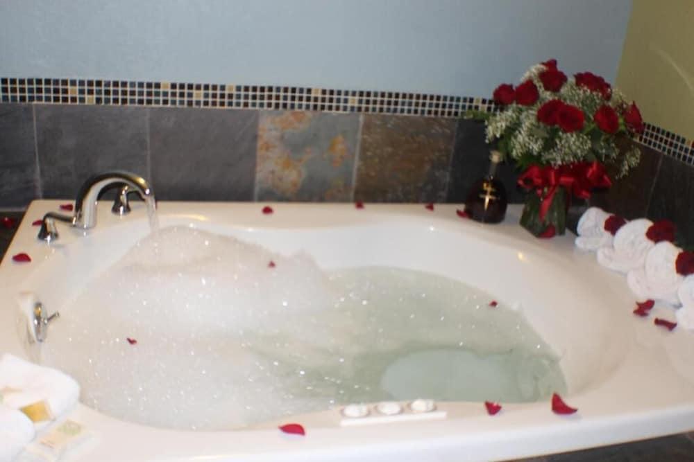 Noble Suites photo 22