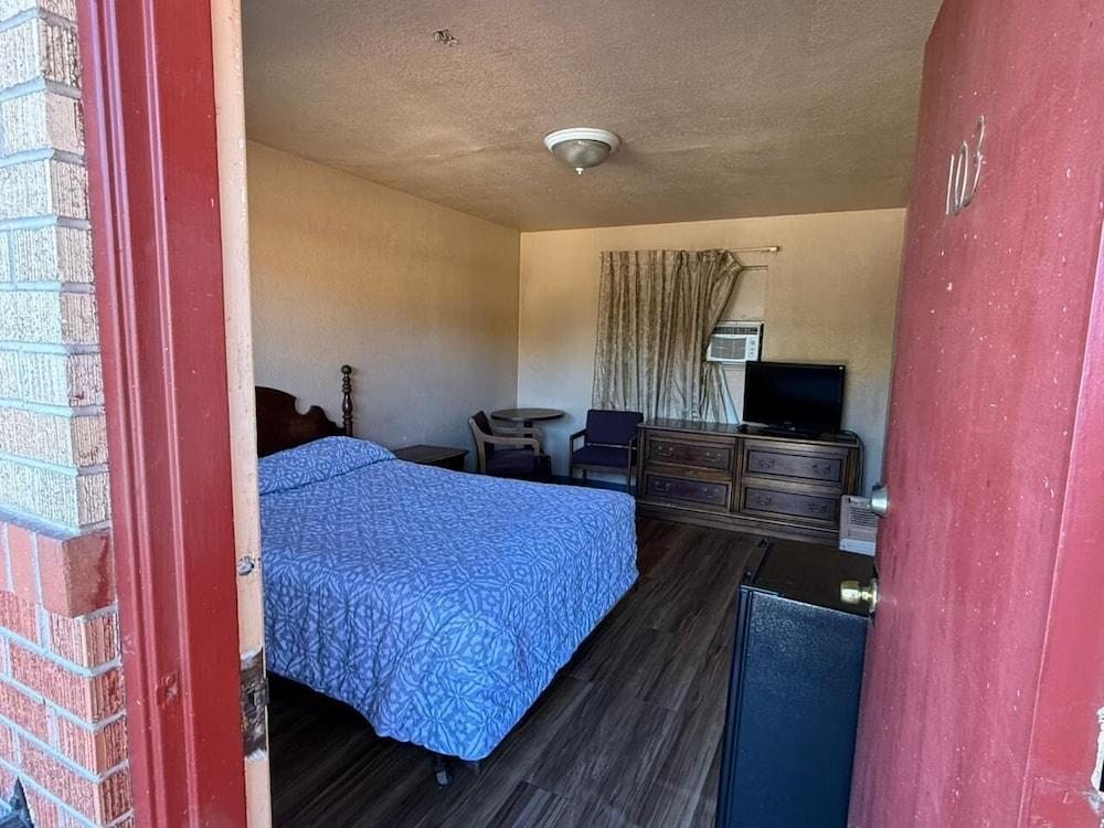 Springs Inn by Capital O I 25 photo 25