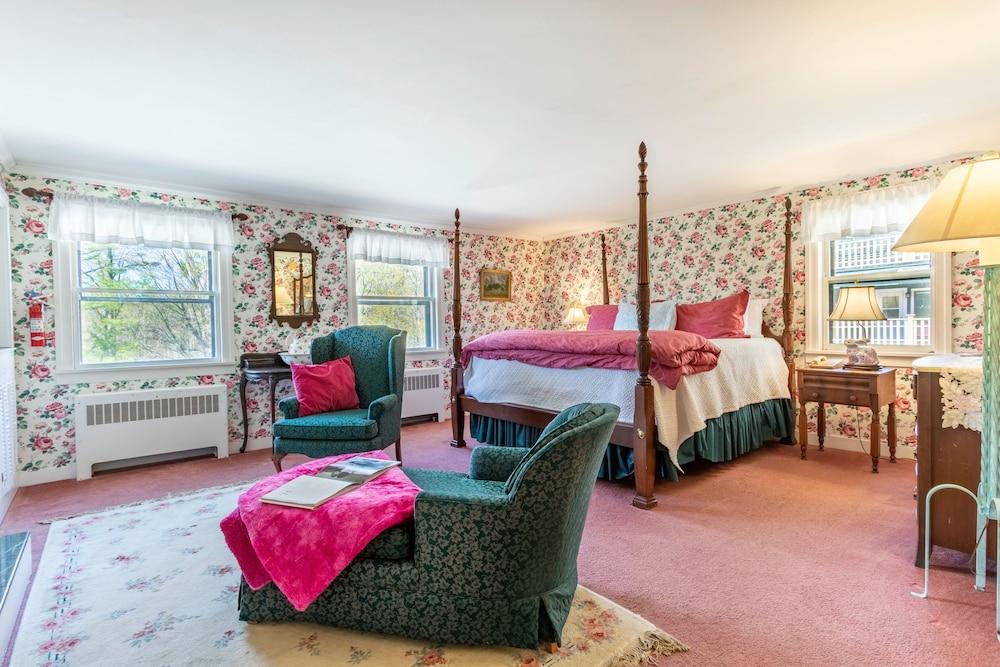 Wilburton Inn photo 96