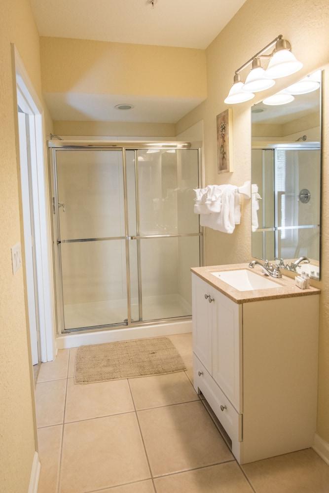 Vista Cay by Orlando Resort Rentals on Universal Boulevard photo 56