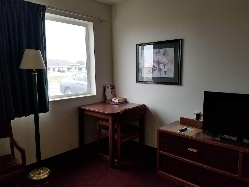 Bilmar Inn & Suites by Hotel O Hwy 77 photo 24